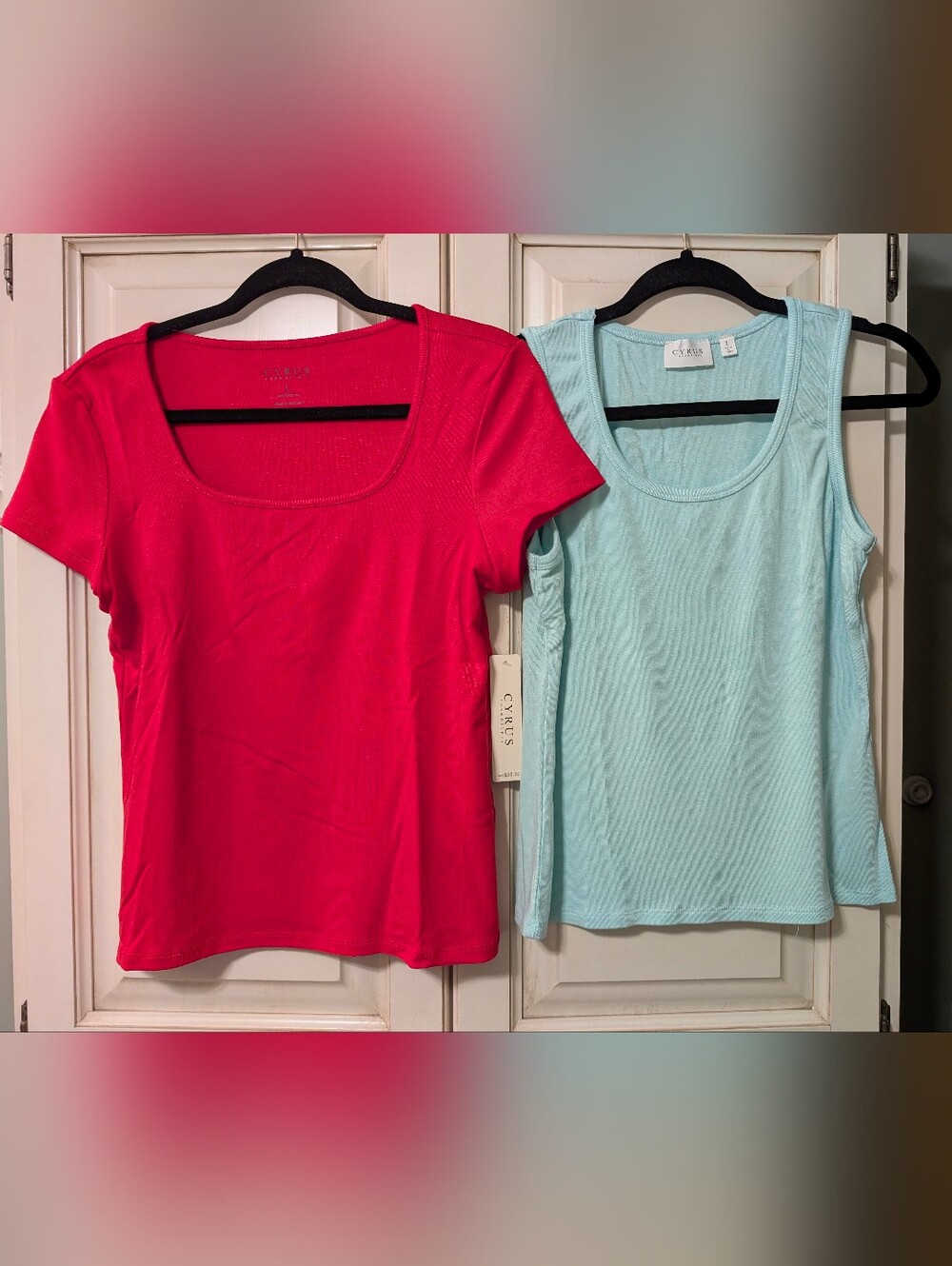 Cyrus Women’s Short Sleeve Scoop Neck Top And Tank Top NWT